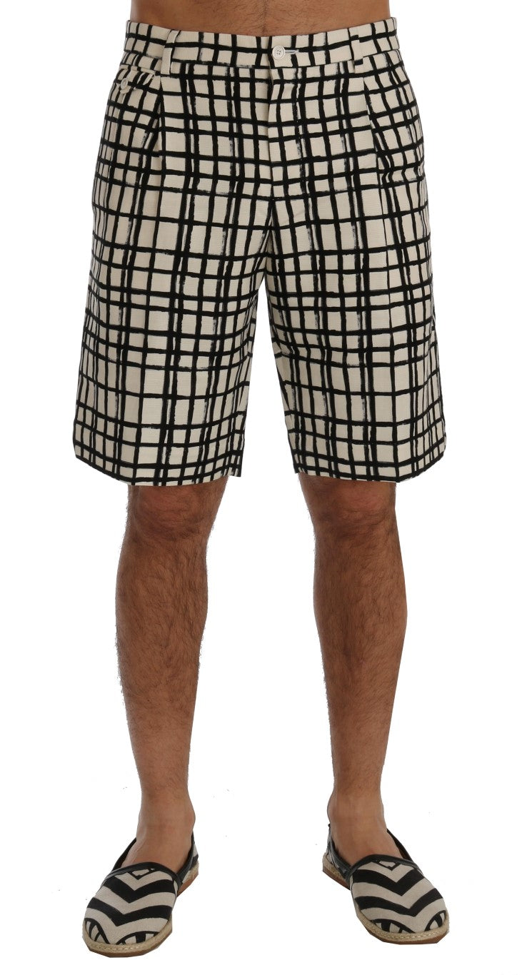 Elegantes pantalones cortos de algodón y lino a rayas