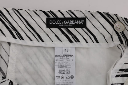 Elegantes pantalones cortos de algodón y lino a rayas