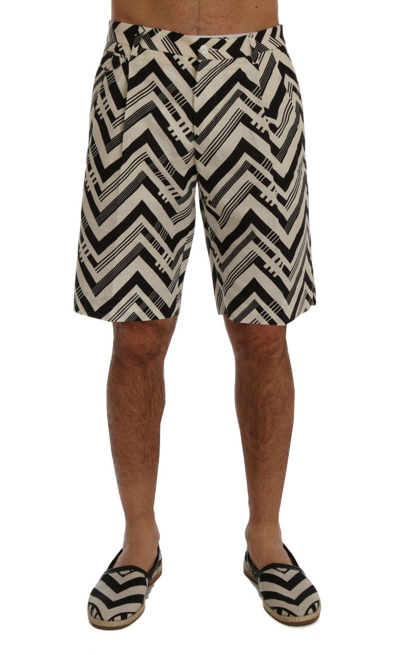Pantalones cortos casuales a rayas hasta la rodilla