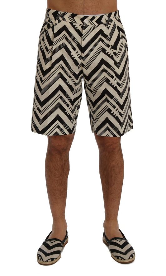 Pantalones cortos casuales a rayas hasta la rodilla