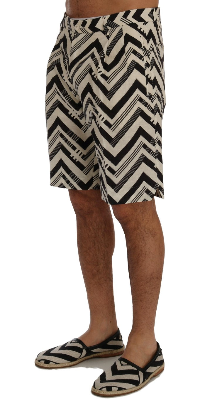 Pantalones cortos casuales a rayas hasta la rodilla