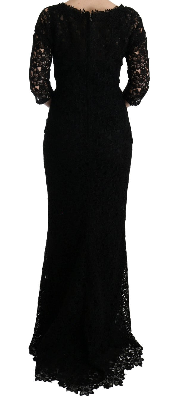 Elegante vestido negro con forro de seda
