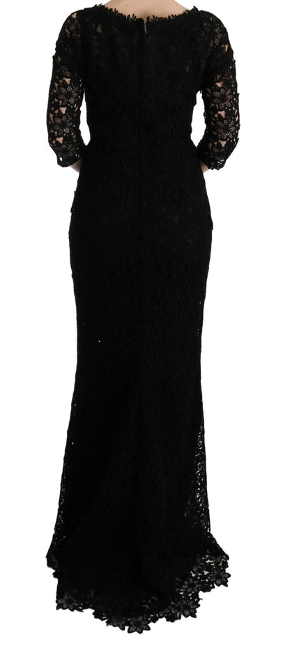 Elegante vestido negro con forro de seda