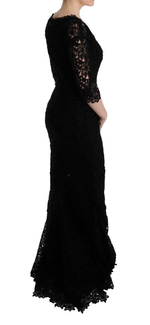 Elegante vestido negro con forro de seda