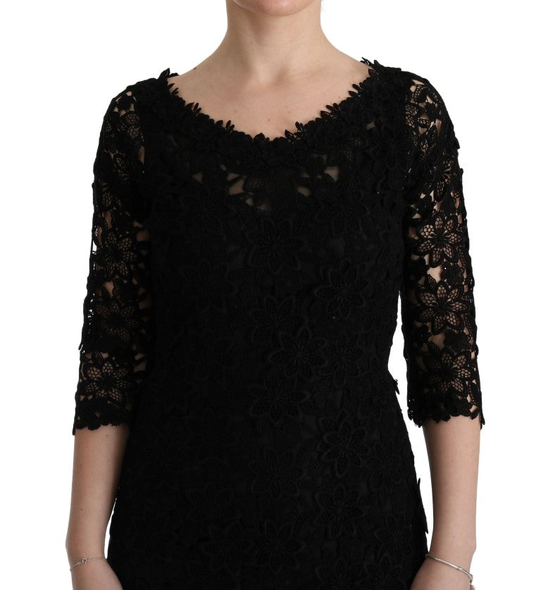 Elegante vestido negro con forro de seda