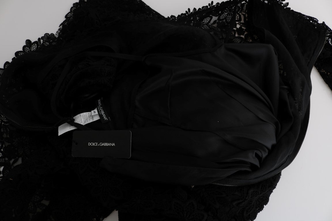 Elegante vestido negro con forro de seda