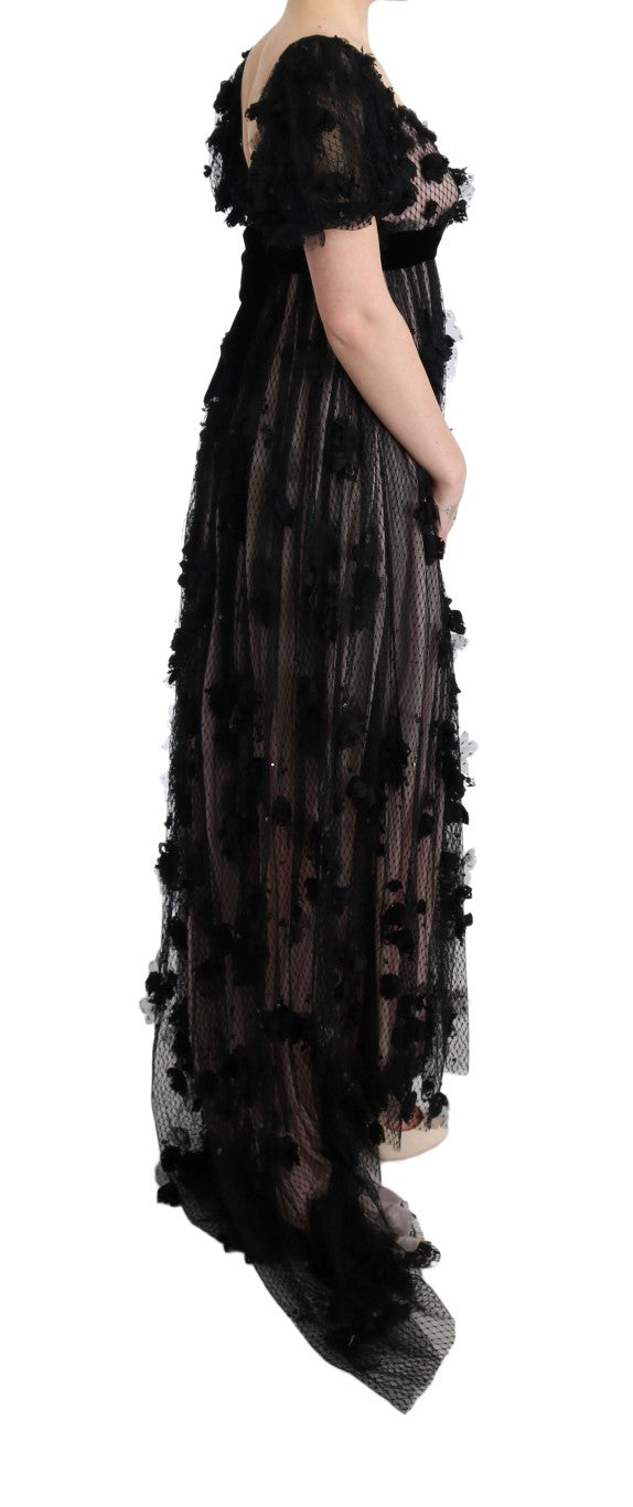 Elegante vestido largo con apliques florales