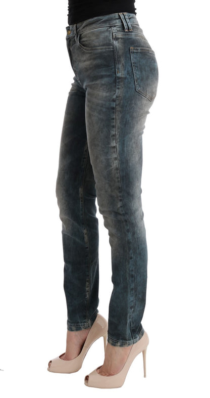 Vaqueros ajustados con lavado azul chic