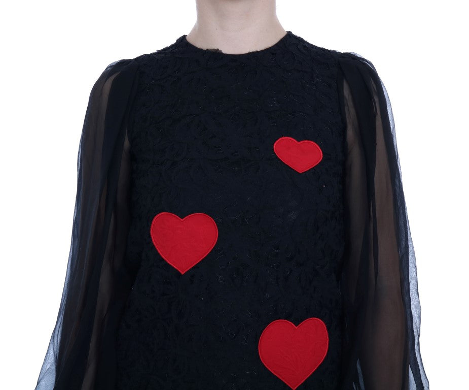Elegante vestido recto con apliques de corazón de encaje negro