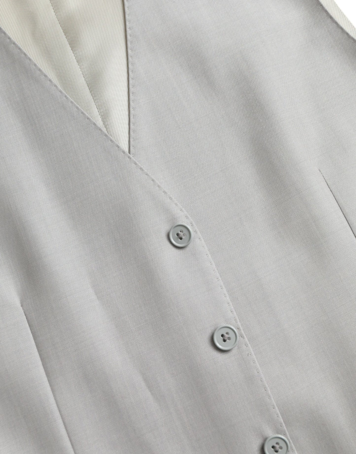 Chaleco formal de lana gris claro