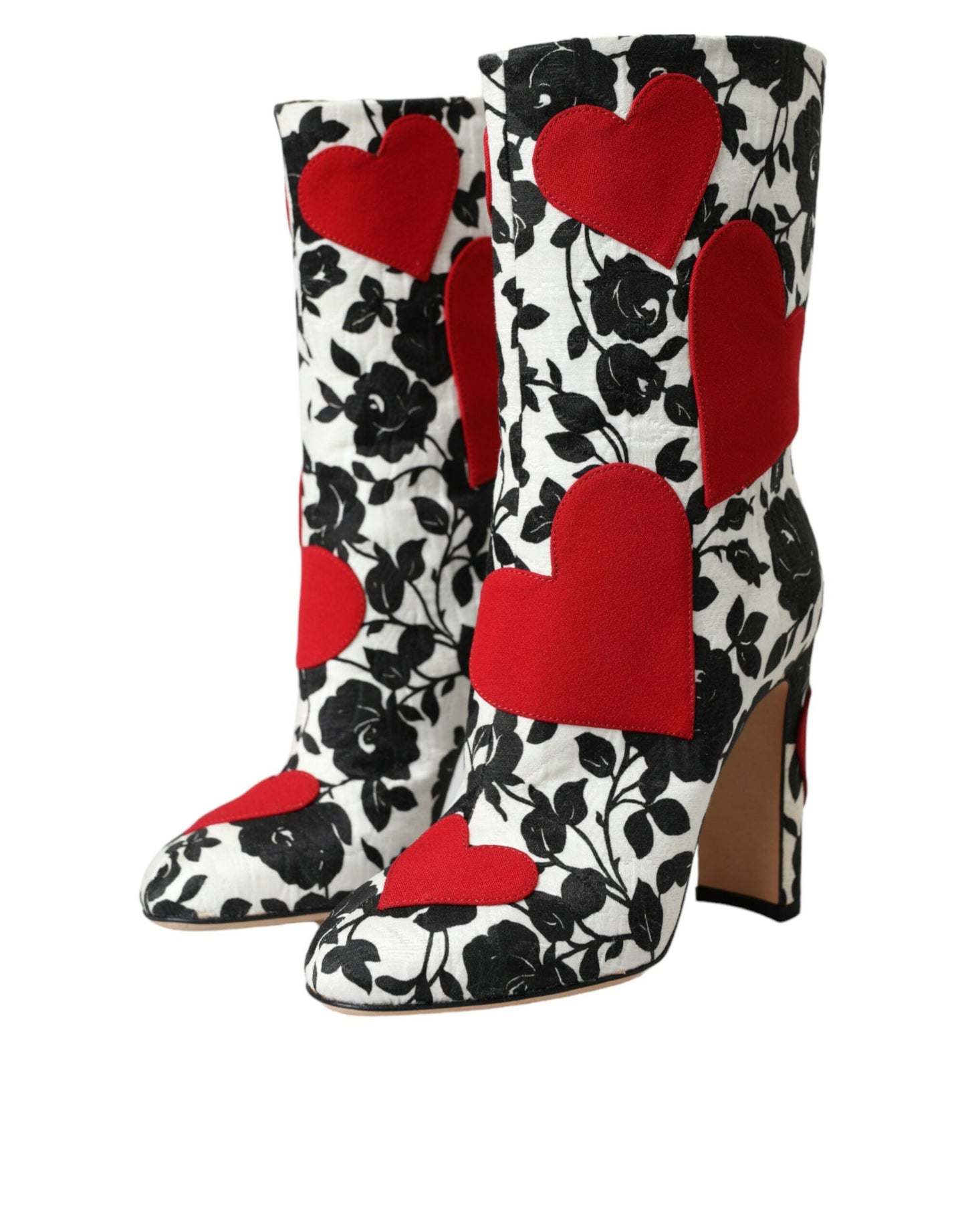 Botas altas de cuero con corazones florales blancos