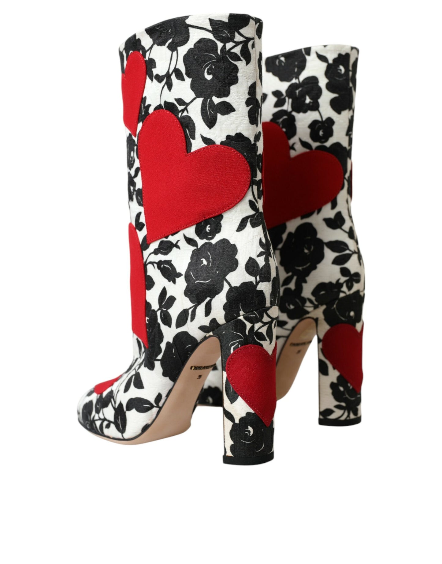 Botas altas de cuero con corazones florales blancos