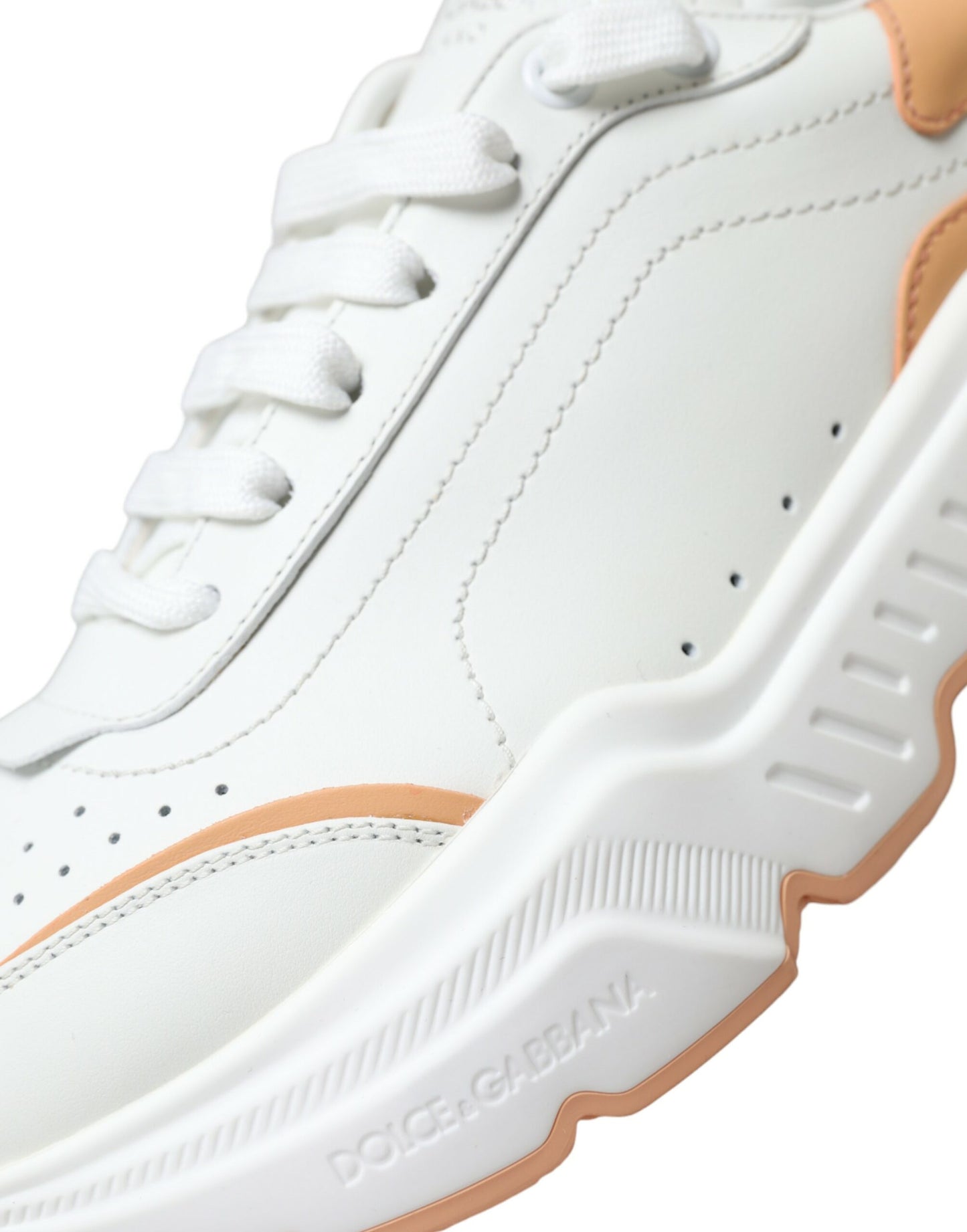 Zapatillas deportivas de piel Daymaster en color blanco melocotón
