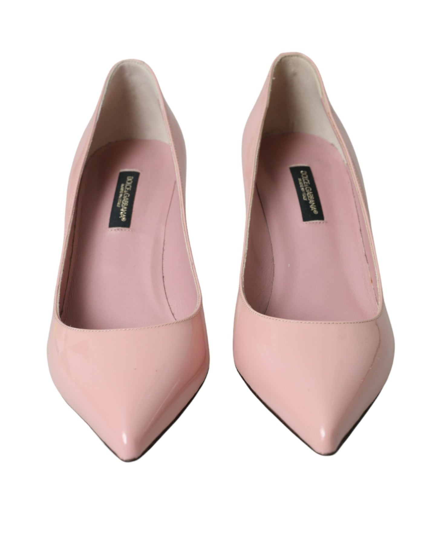 Zapatos de tacón de charol rosa claro