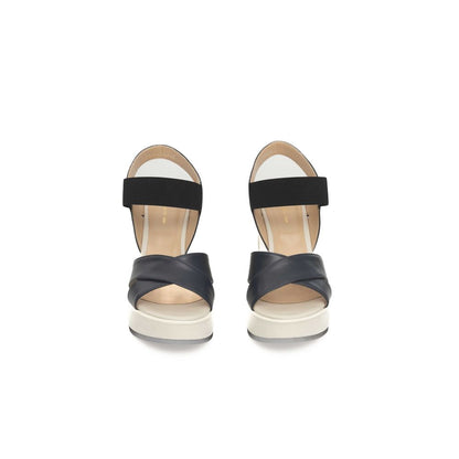 Sandalia de piel azul para mujer