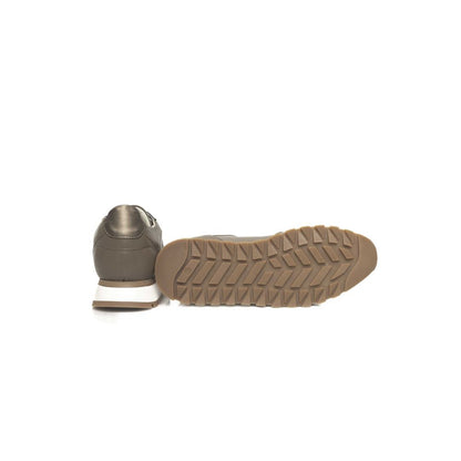 Zapatillas de piel beige para mujer