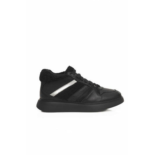 Zapatillas de piel negra para mujer