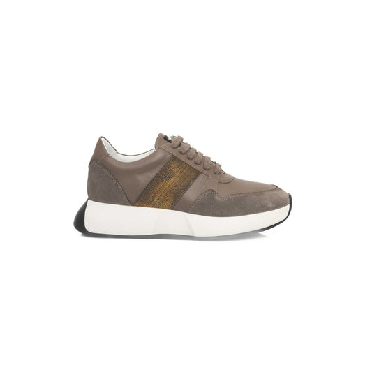 Zapatillas de piel beige para mujer