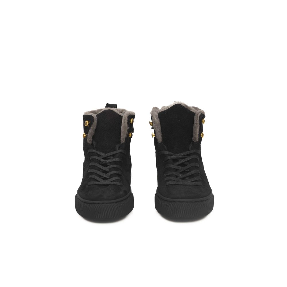 Zapatillas de piel negra para mujer