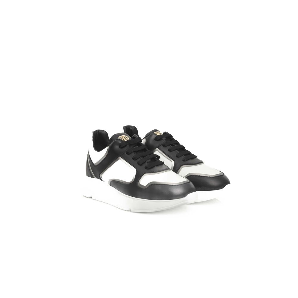 Zapatillas de piel negra para mujer