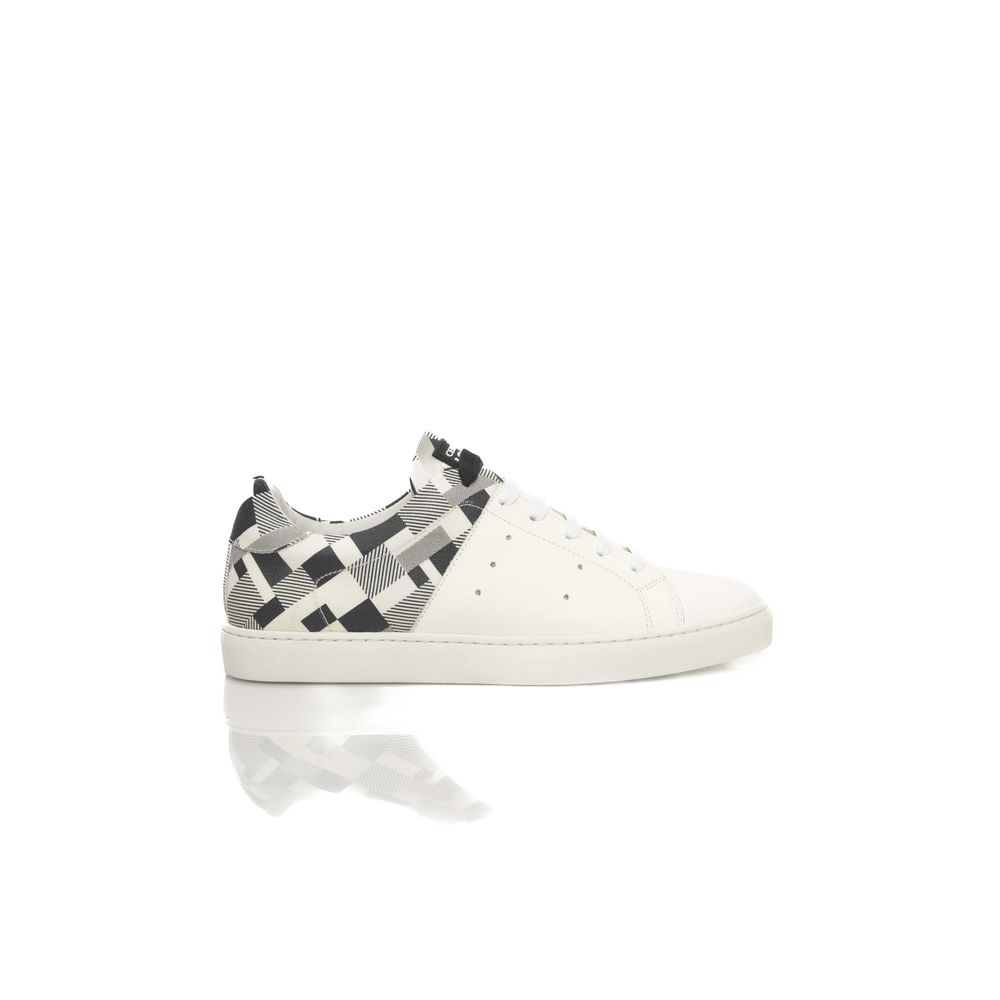 Zapatillas blancas de piel para hombre