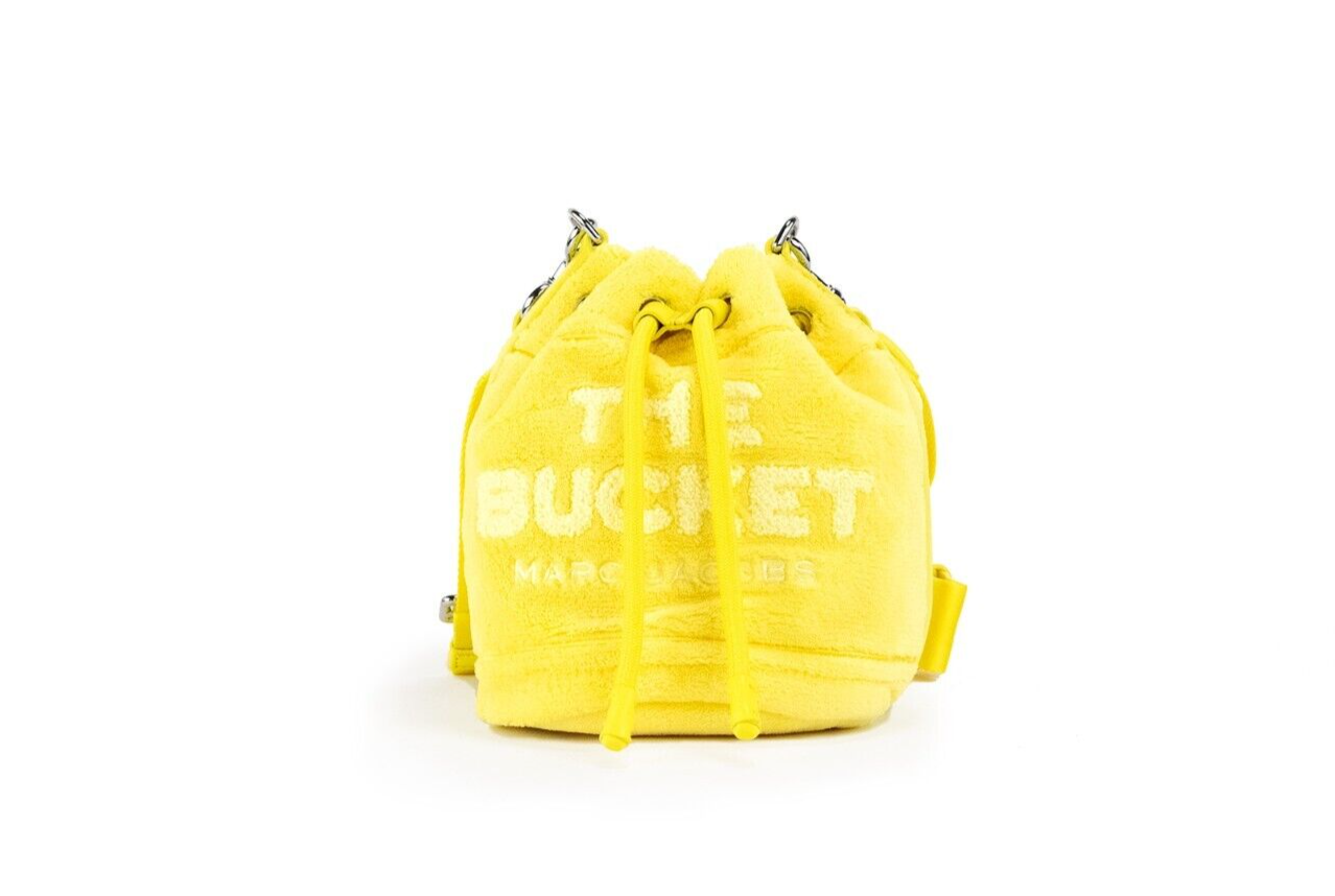 Bolso bandolera tipo cubo de felpa