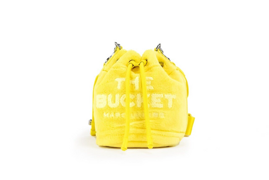 Bolso bandolera tipo cubo de felpa