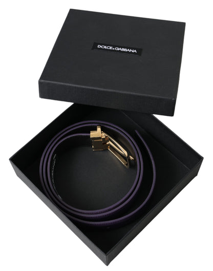 Cinturón de cuero morado con hebilla de metal dorado para hombre