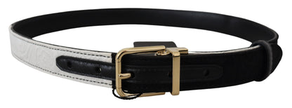 Cinturón con hebilla de metal dorado y patchwork blanco y negro