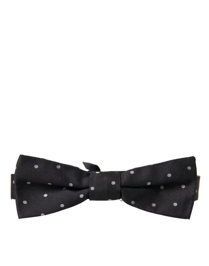 Pajarita de seda con lunares blancos y negros para hombre