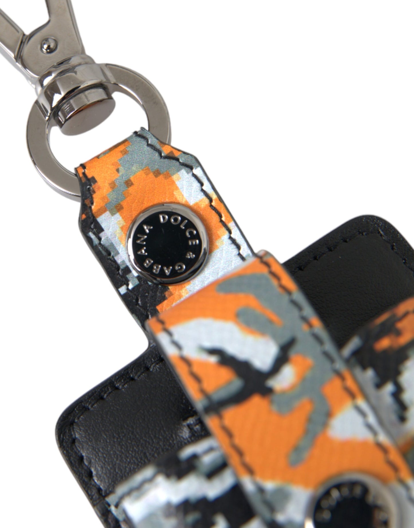 Estuche de cuero metálico para Airpods con estampado de camuflaje multicolor