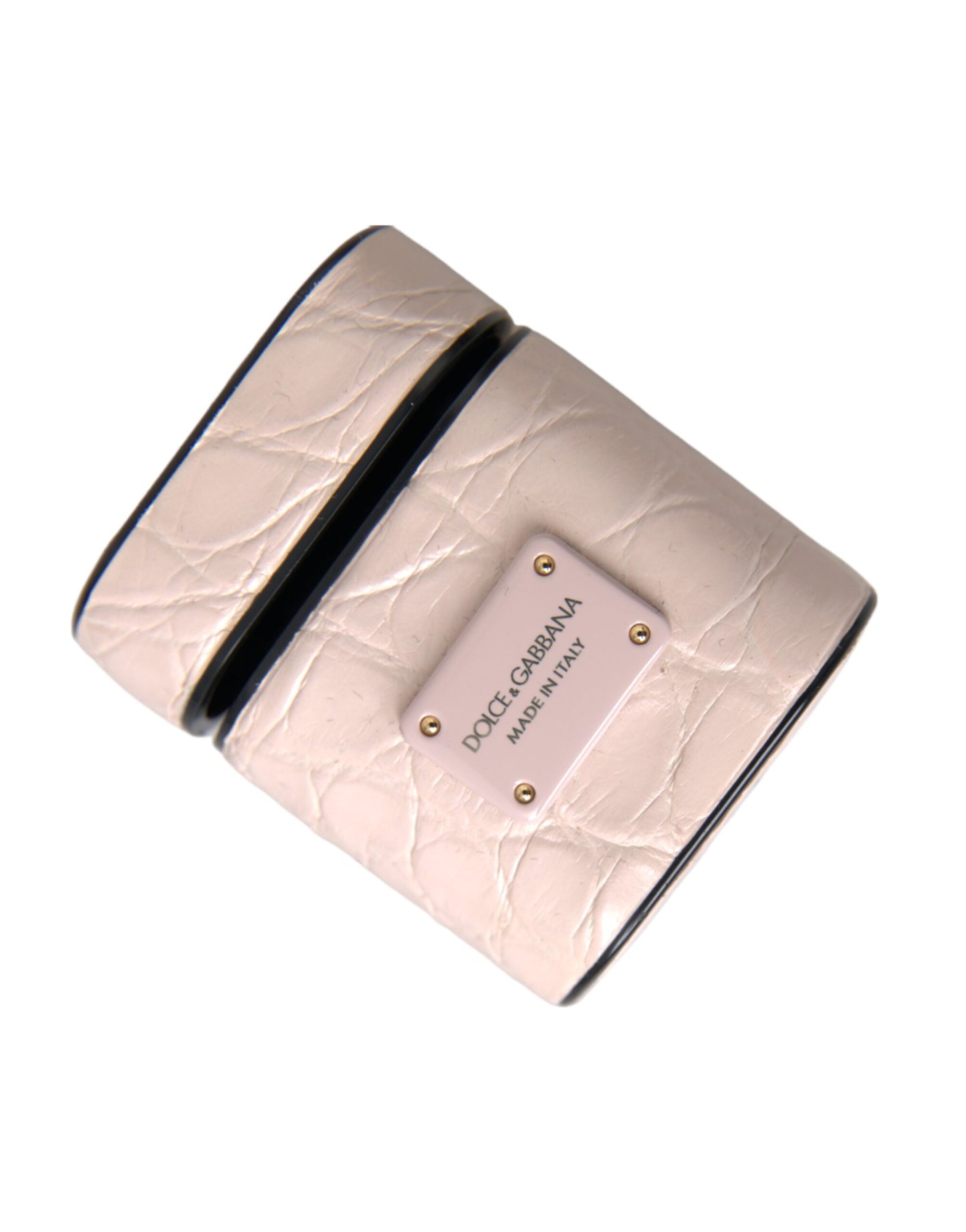 Estuche para AirPods de cuero rosa claro con placa metálica y logotipo