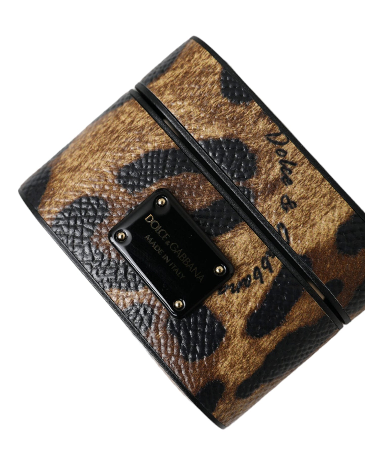 Estuche para AirPods de piel de becerro con estampado de leopardo marrón y placa metálica con el logotipo