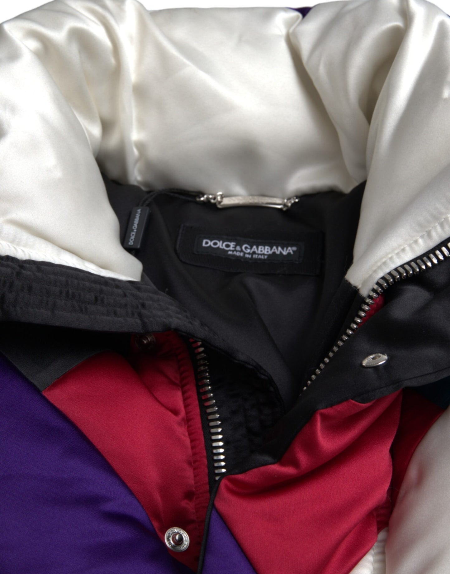 Chaqueta acolchada cortavientos con logotipo multicolor