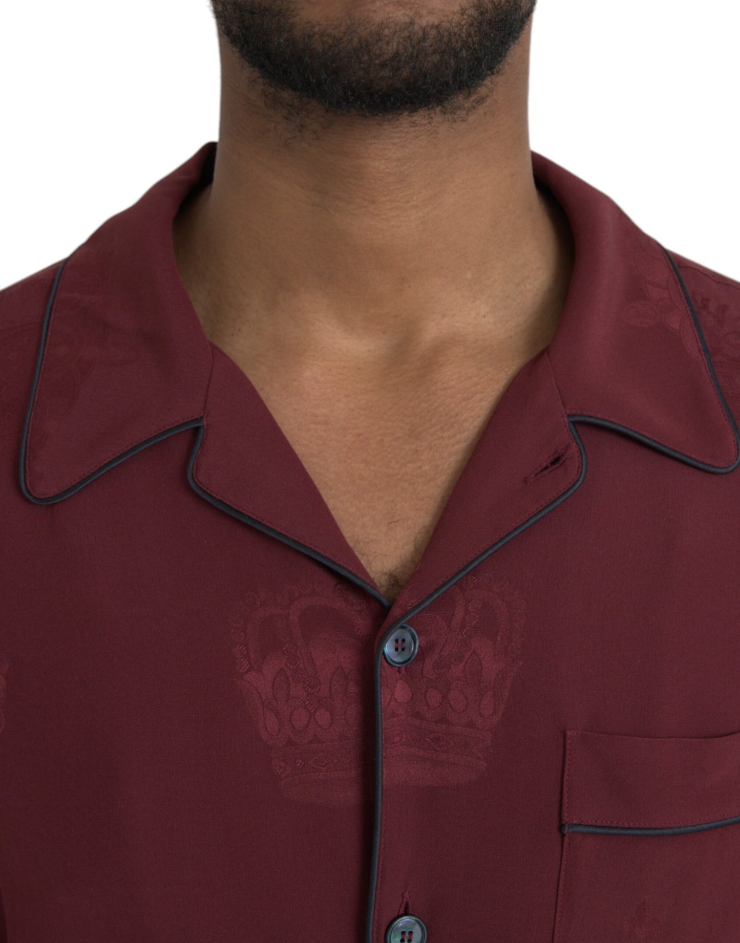 Camisa de manga larga de seda jacquard con corona granate