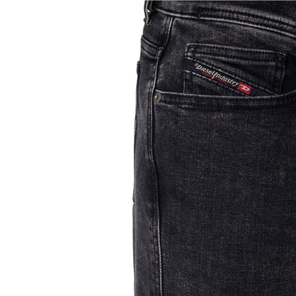 Vaqueros y pantalones de algodón negro