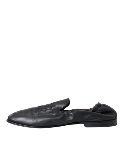 Mocasines de cuero con logotipo bordado negro para hombre