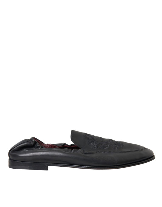 Mocasines de cuero con logotipo bordado negro para hombre
