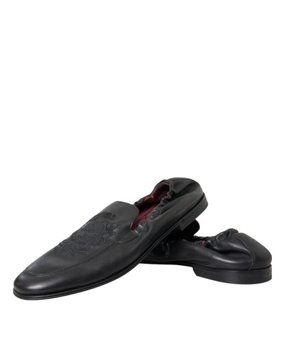 Mocasines de cuero con logotipo bordado negro para hombre