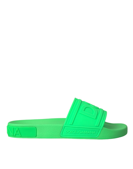 Sandalias de cuero verde para playa
