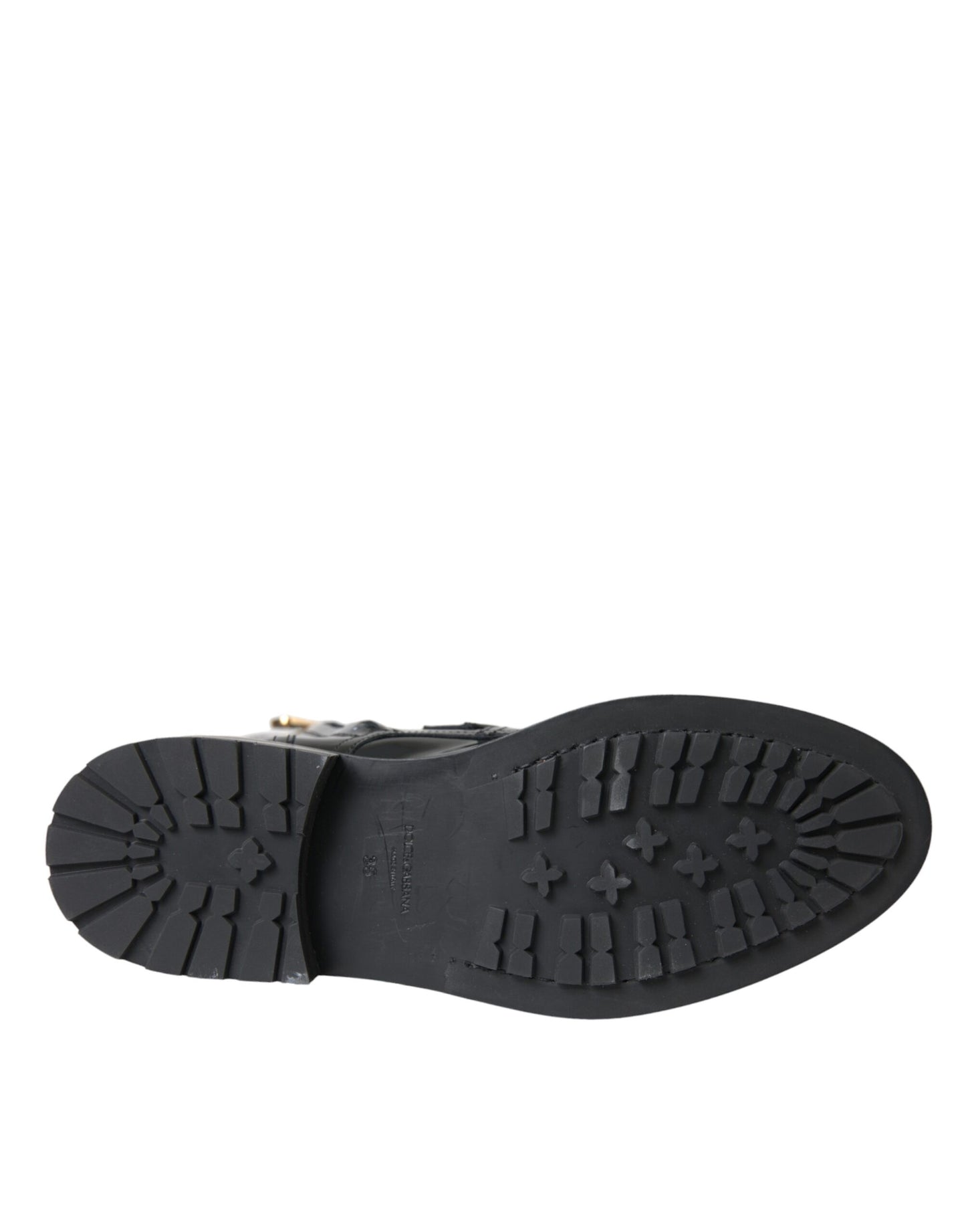 Botas de cuero negro con hebillas de cristal
