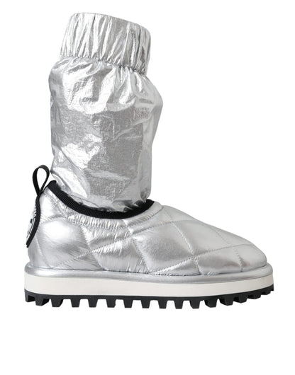 Botas con parche del logotipo acolchado en plata metalizada