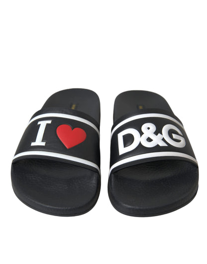 Sandalias y chanclas de cuero negro con la frase "I Love D&amp;G"