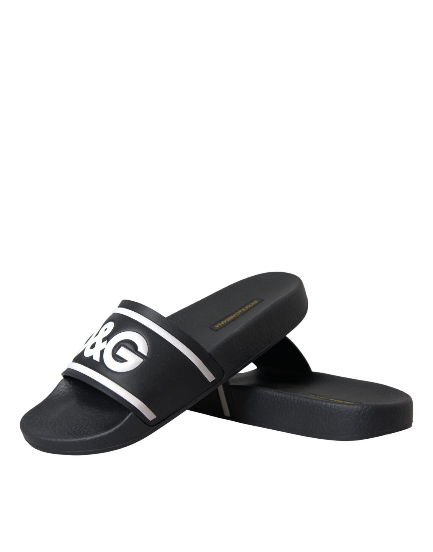 Sandalias y chanclas de cuero negro con la frase "I Love D&amp;G"