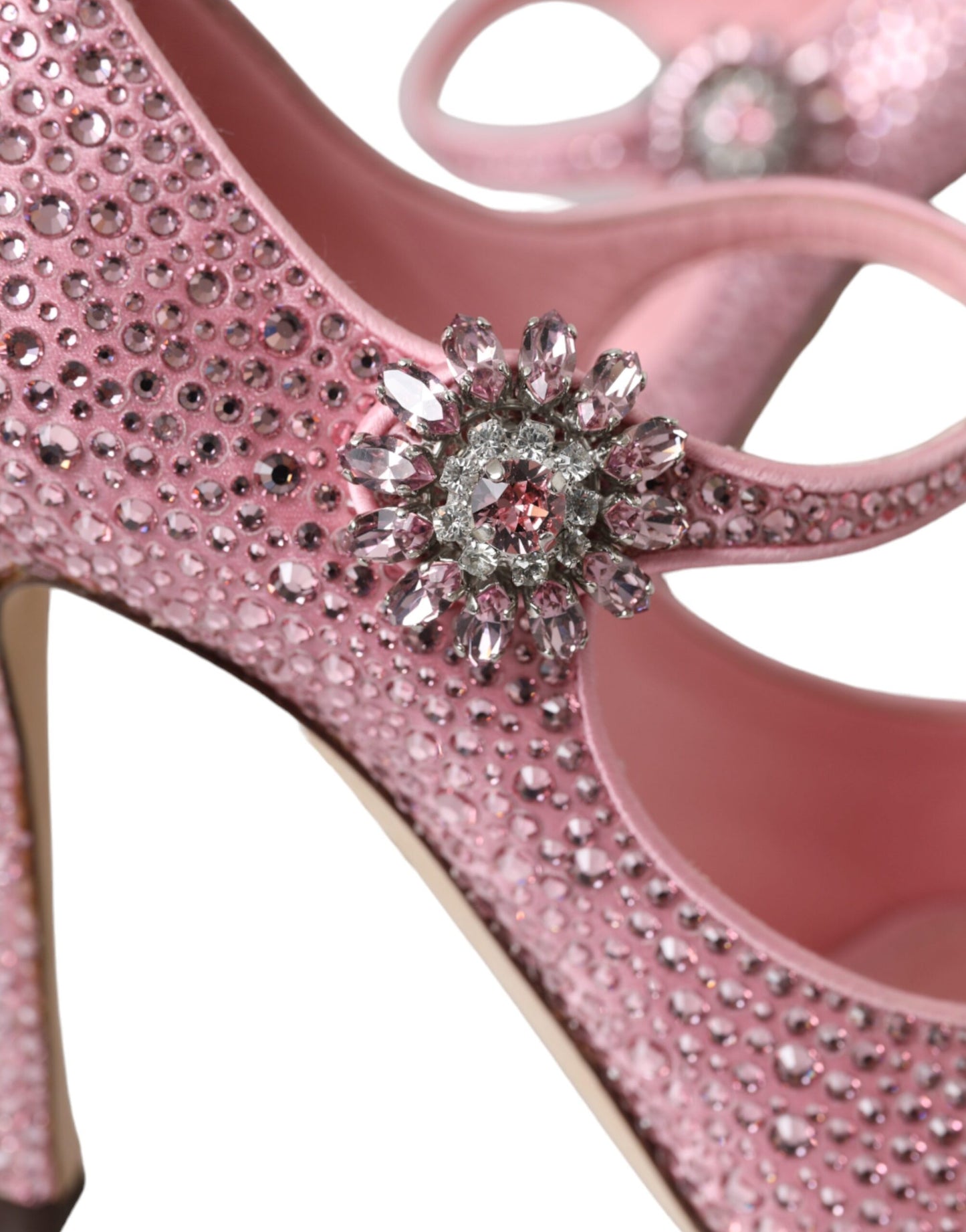 Zapatos de tacón con cristales y strass rosa