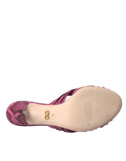 Sandalias de tacón bajo de piel exótica rosa