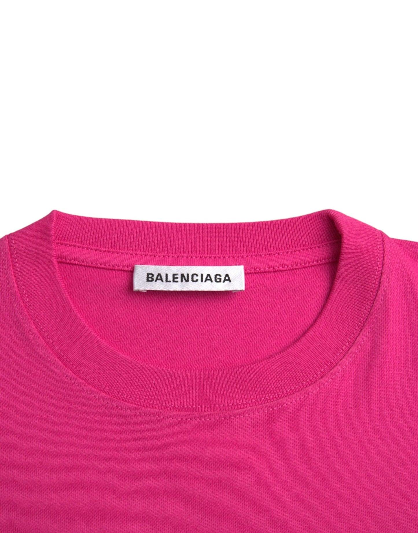 Camiseta de algodón rosa de manga corta y cuello redondo