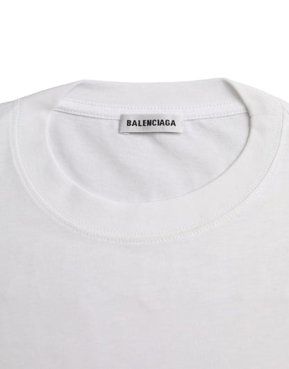 Camiseta blanca de algodón con cuello redondo y manga corta