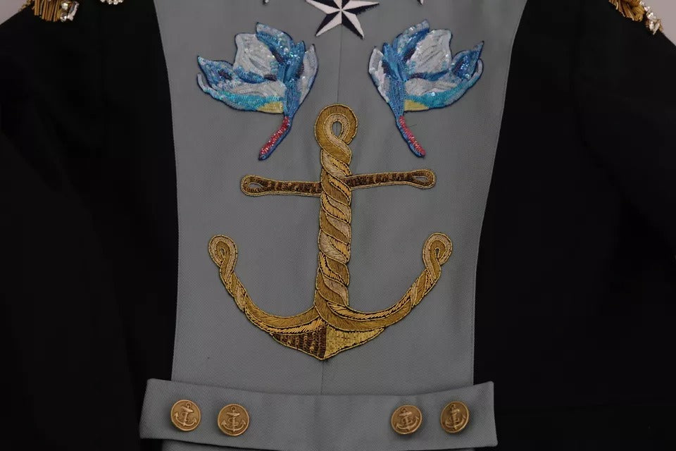 Chaqueta de algodón con botones azules y adornos de cristales