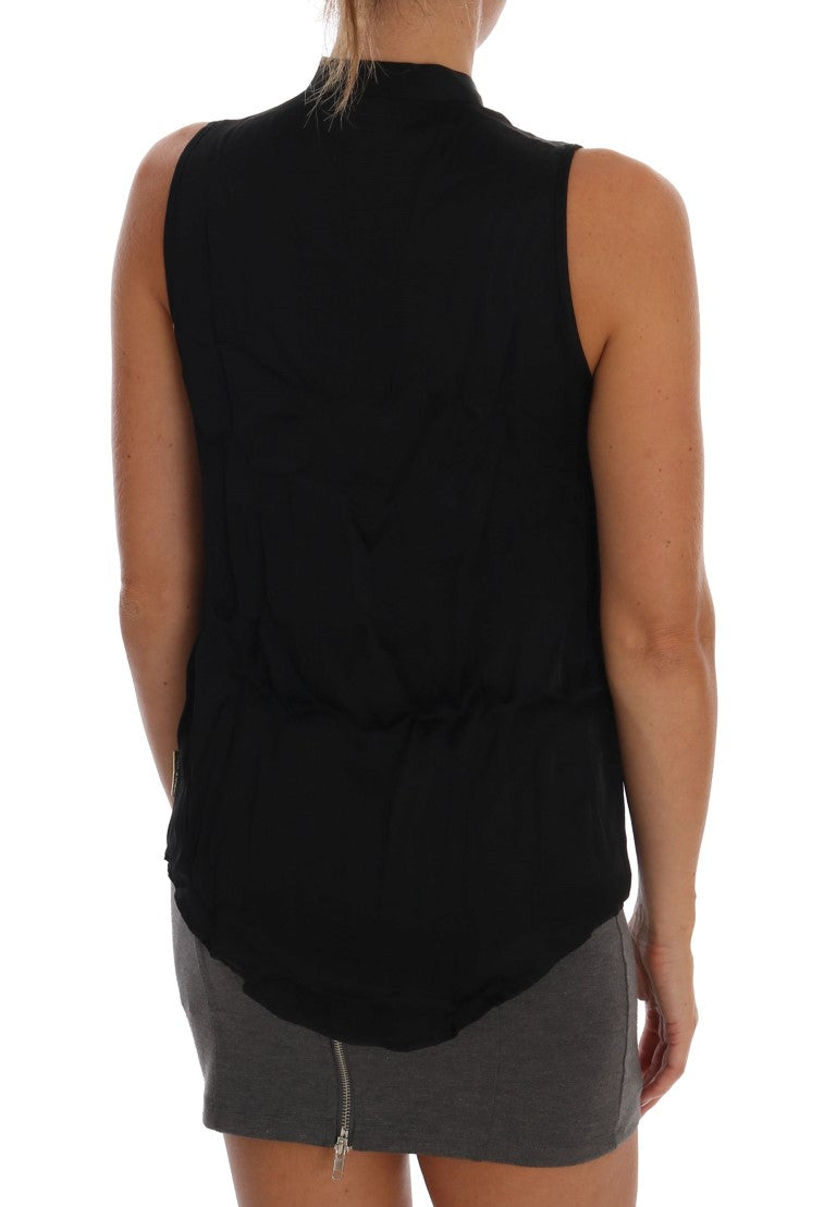 Blusa negra elegante sin mangas